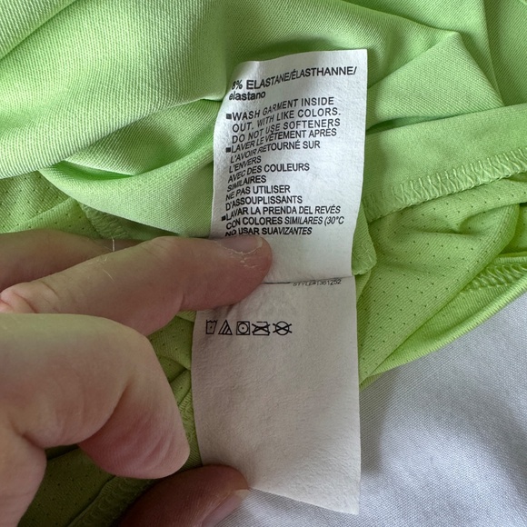 Under Armour ISO-CHILL Men's Active Short Sleeve Fish Hook Logo T-Shirt Green M - Picture 8 of 12